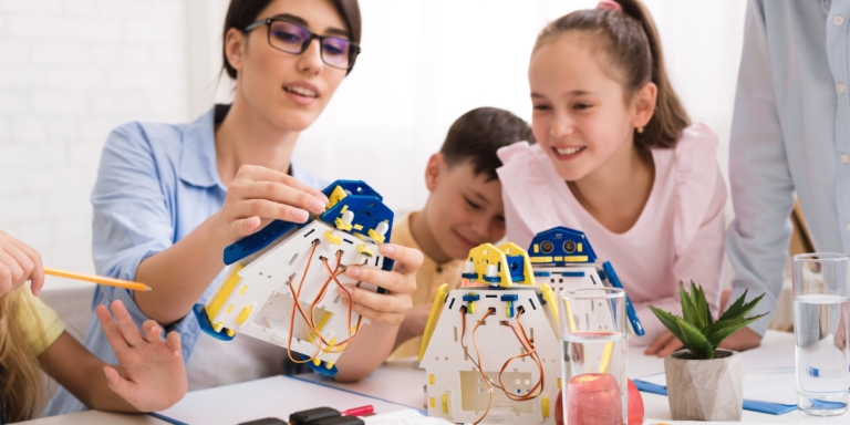 Introduction to STEM Toys: What They Are and Why They’re Important for Kids